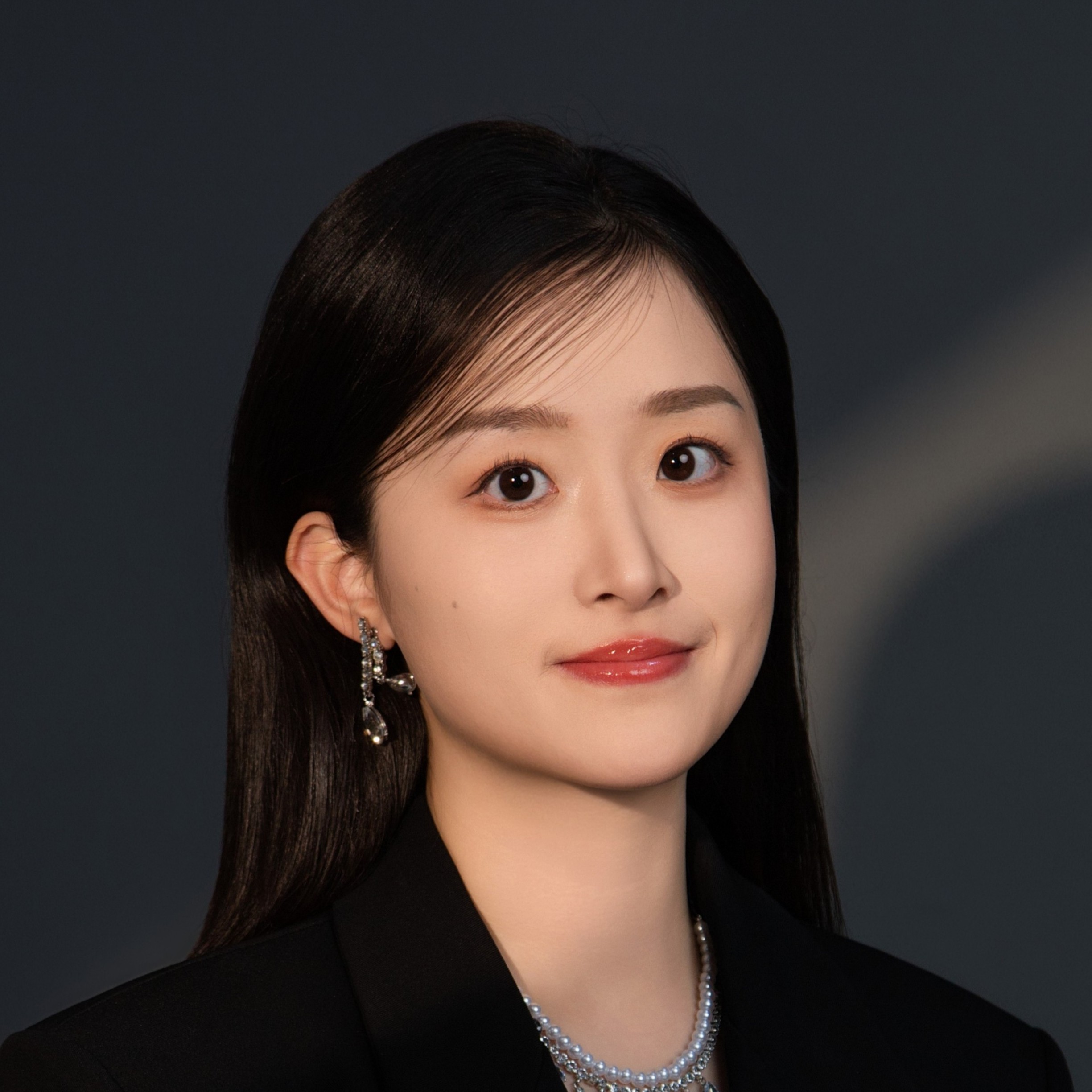 Portrait of Dr. Wan Lin