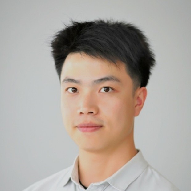 Portrait of Dr. Weinan Liu